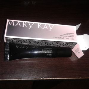 Mary Kay concealer in beige 2